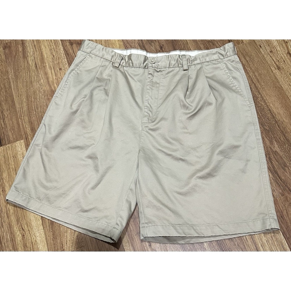 Gap Khaki Mens Shorts Relaxed Fit. Sz 40